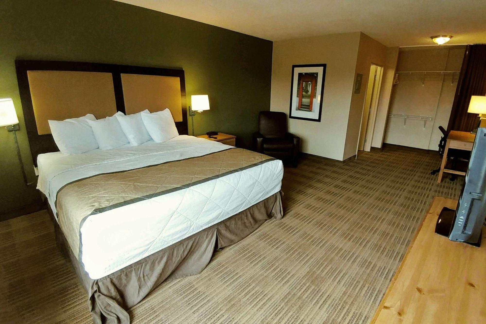 Extended America - Atlanta - Marietta - Ferry Rd Hotel 2*